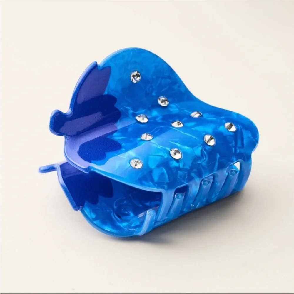 Kate Spade x Target Strawberry Claw Hair
Clip in Blue, NWT - Picture 2 of 3